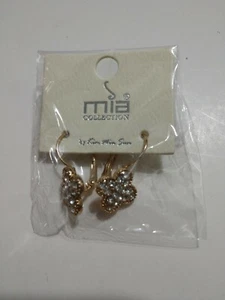 Mia Collection Gold Tone Clover Leaf Fashion jewelry French Wire drop Earrings - Picture 1 of 1