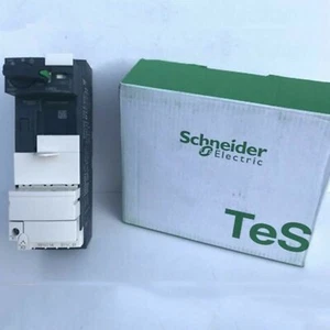1PC New SND XCSA702 Safety Limit Switches Free Shipping#LJ - Picture 1 of 2
