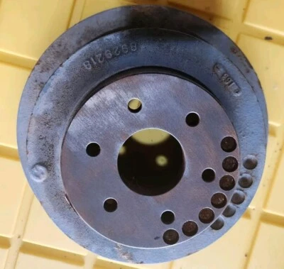 Detroit Diesel® Belt Pulley Assembly (8929218 - Image 1 of 2