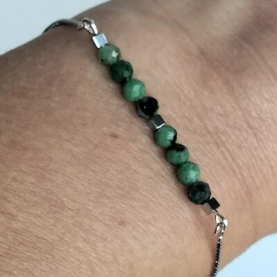 Pulsera ajustable enchapada en plata Epidote Ruby's Foto 1 de 2