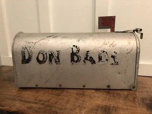 Vintage Antique Inland STEEL Co Mailbox Mail Box Patina Painted Name Made In USA - Picture 1 of 12