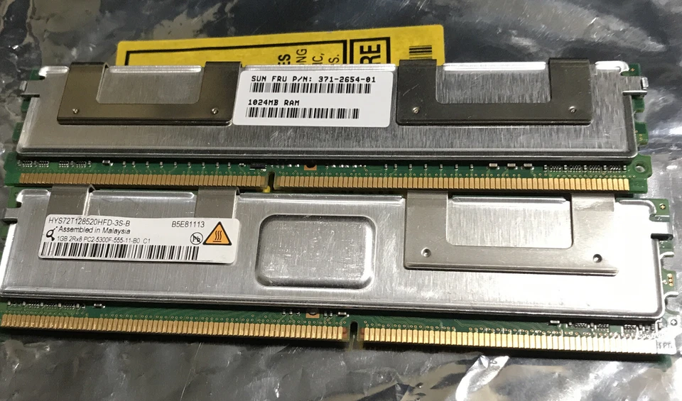 Qimonda HYS72T128520HFD-3S-B PC2-5300F-555-11-B0 1GB Server Memory RAM - Image 1 of 3