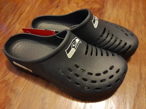 FOCO NFL Football Blue Seahawks Logo Shoes Sandals Kid Men Size 5 Women 7 Medium Cover