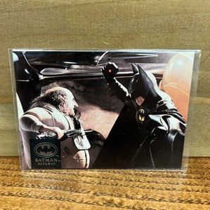 Penguin and Batman Topps Batman Returns Trading Card - Picture 1 of 1