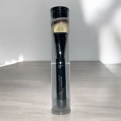 It Cosmetics Heavenly Luxe Bye Bye Foundation Brush #22 - Image 1 of 4
