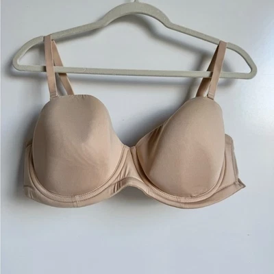 Sujetador alfombra roja convertible sin tirantes Wacoal con aros 40D alisado desnudo Foto 1 de 4