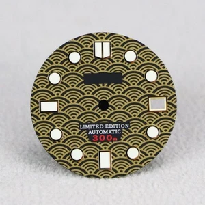 28.5mm Gold dial seigaiha wave dial SwissSuper-LumiNova skx007 Nh35 abalon - Picture 1 of 12