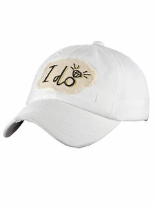 C.C Damen Distressed Vintage bestickt "I Do" Patched Baseball weiß Cap - Bild 1 von 4