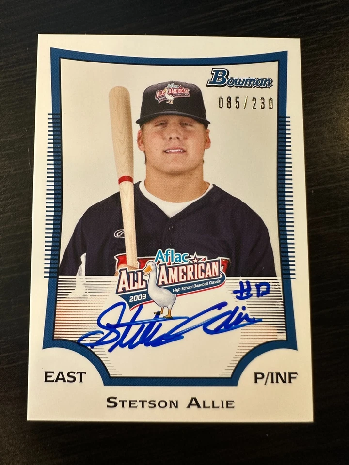 STETSON ALLIE 2012 BOWMAN AFLAC ALL-AMERICAN AUTOGRAPH AUTO RC /230 (2009) - Image 1 of 2