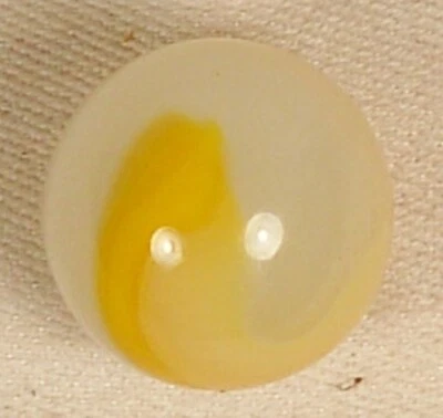 AKRO AGATE CORKSCREW MARBLE YELLOW 7/8" NM - Image 1 of 4