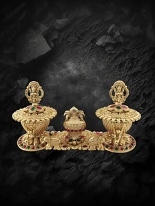 Indian Bollywood Wedding Sindoor Dabbi Kumkum Box Laxmi Pooja Gift Jewelry - Picture 1 of 2
