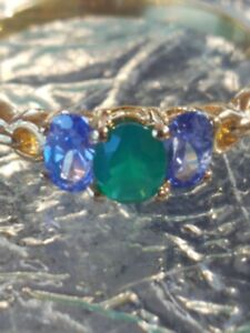 Green Onyx & LabCreated Tanzanite Oval Cut Ring 10kt Solid Yellow Gold 
