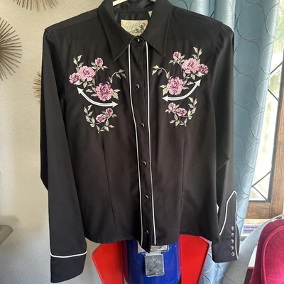 Camisa caubói feminina Roper Colorado top med ocidental rosas rosa rodeio vaqueira - Imagem 1 de 4