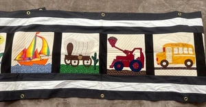 Wandbehang gesteppt bestickt Segelboot Kindergarten Klassenzimmer Kita Schulbus - Bild 1 von 4