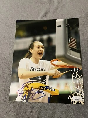 BREANNA STEWART UCONN HUSKIES SIGNED 8x10 PHOTO  AUTOGRAPH JSA COA - Image 1 of 4