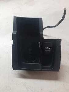 Mercedes Classe B W245 750015010 Presa 12V con Coperchio Anteriore con Ripiano - Foto 1 di 4
