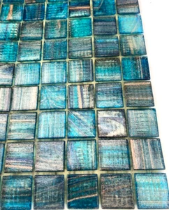 75pcs TREND: Brilliante 245 Streaky TURQUOISE glass mosaic tiles. 2x2cm - Picture 1 of 5