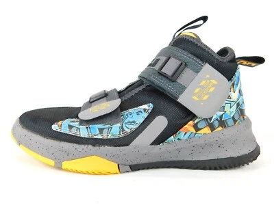 Zapatos de baloncesto Nike LeBron Soldier 13 GS AR7585-070 juveniles talla 5 años Foto 1 de 4