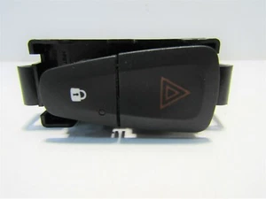 DACIA SANDERO MK2 2017-20 HAZARD & DOOR LOCK SWITCHES O7460 - Picture 1 of 8