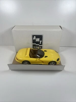 AMT ERTL 1994 Dodge Viper RT/10 Dandelion Yellow Pearlcoat D8 - Image 1 of 4