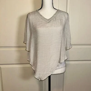 Blusa para mujer Apt 9 beige con alas de murciélago en capas espalda talla nueva con etiquetas Dobladillo asimétrico S - Imagen 1 de 7