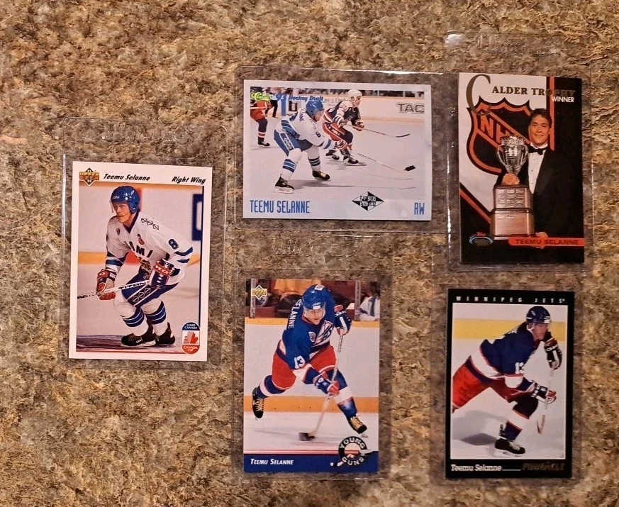 (5) Teemu Selanne 1991-92 Upper Deck Rookie card RC 1993-94 Topps Classic Score - Image 1 of 4