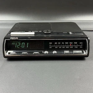 Vintage RCA RP-3690A AM/FM Clock Radio Alarm Dual Wake Digital Display - Picture 1 of 7