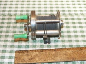 Vintage J.C. HIGGINS 737.3105 Level Wind Casting Reel - Picture 1 of 5