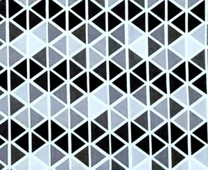 Trapunta Remix Nero Bianco Grigio Triangoli Robert Kaufman Cotone Tessuto BTY - Foto 1 di 8