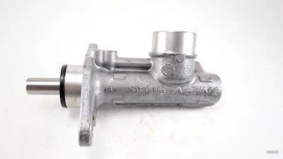 Cilindro maestro de freno CARQUEST 11-2544 Reman se adapta a 90-97 Acura Integra Foto 1 de 4