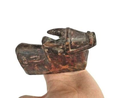 Antigua estatua de vaca Nandi de madera anhelada a mano de madera rosa antigua original de la década de 1850 Foto 1 de 4