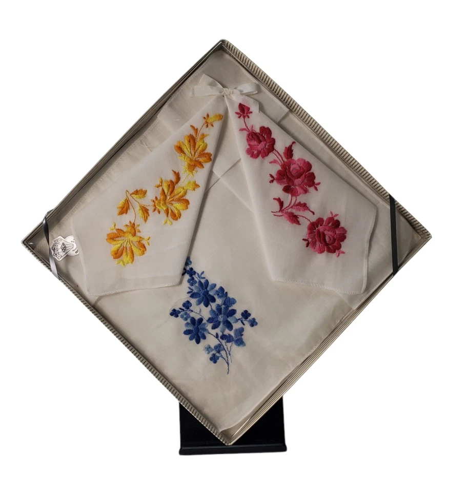 Desco Vintage Conjunto de Pañuelos Bordados Amarillo Rosa Azul Floral Foto 1 de 4