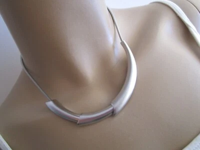 Damen Collier Hals Kette kurz Modekette  Silber matt Alu Statement Blogger ! - Bild 1 von 4