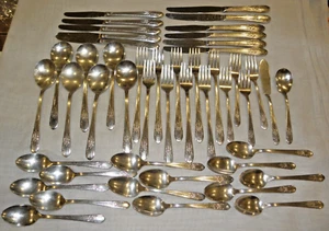 1939 Wm Rogers REFLECTION Silverplate Flatware 47 pc Set - Picture 1 of 5