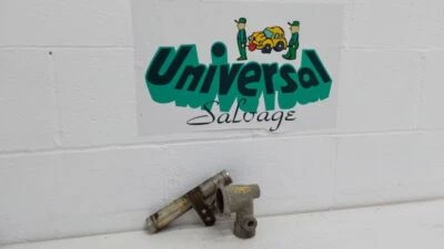 Корпус термостата 1997 Toyota Avalon 3,0 л  - Изображение 1 из 4