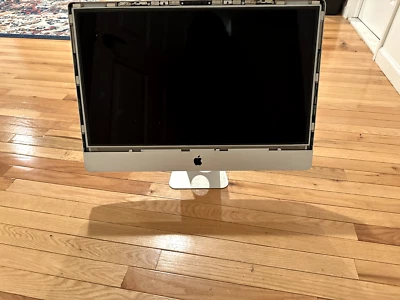 Apple iMac 25 Mid 2009 4GB 3.06GHz NO GLASS/ PARTS - Image 1 of 4