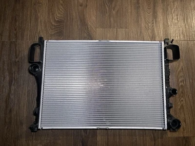 New OE Valeo Radiator Fits Mercedes-Benz CL550 S550 4Matic 2010-2014 735299 - Image 1 of 3