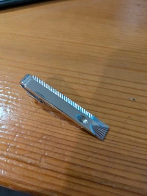 Cierre de barra de clip de corbata Speidel plateado vintage hecho en EE. UU. Foto 1 de 4