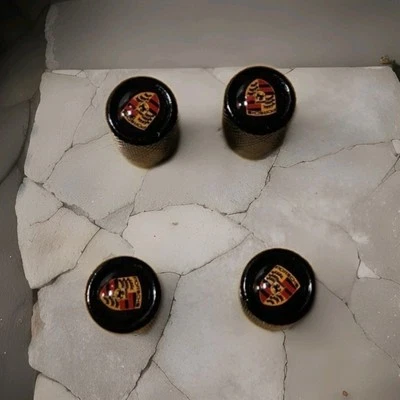 Universal Porsch ESTILO Rueda Neumático Válvula de Aire Vástago Tapa Cubiertas Metal Negro Deporte  Foto 1 de 4