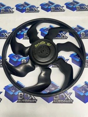 Hyundai Sonata 2013 ventilador de radiador motor negro Foto 1 de 3