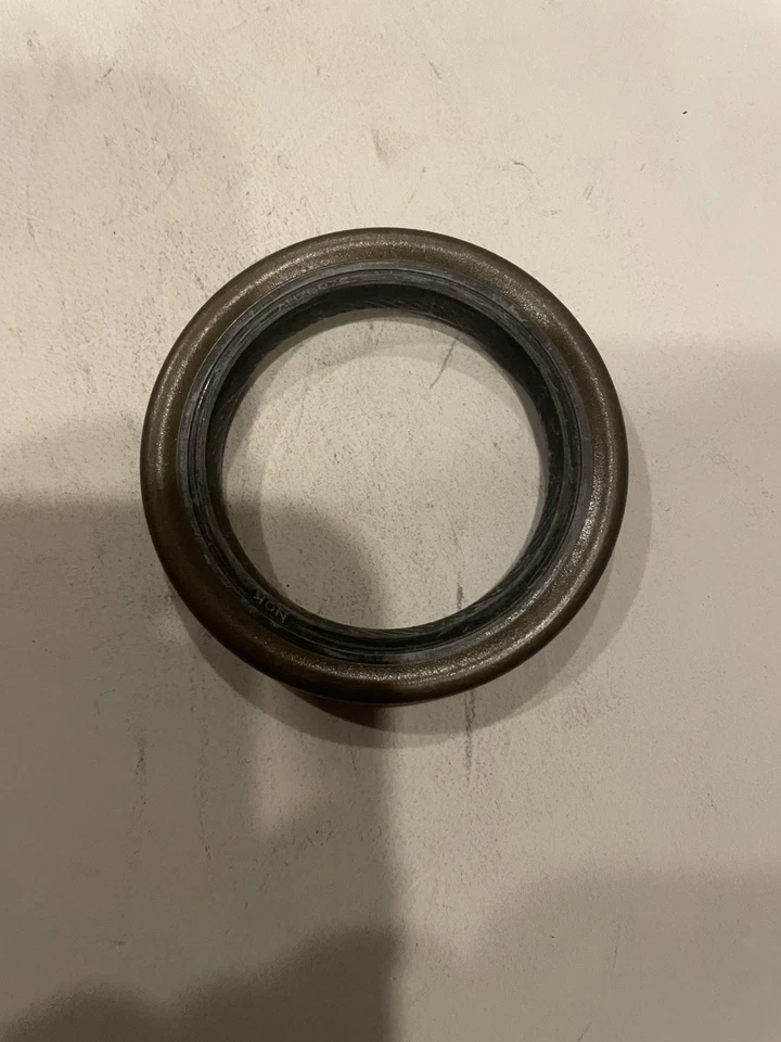 Mercruiser 4 Cyl 2.5L 3.0L Timing Cover Oil Seal 26-97335 (R797 - Image 1 of 1