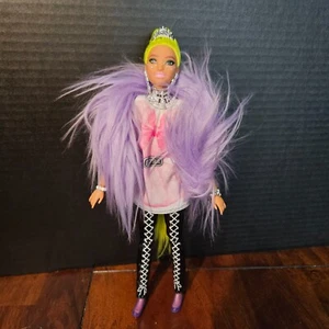 Barbie EXTRA DOLL # 11 bambola capelli verde fluo vestito originale scarpe articolate - Foto 1 di 7