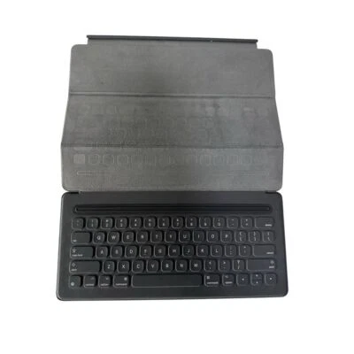iPad Pro keyboard case gray - Image 1 of 4