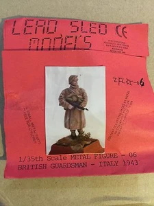 Lead Sled 1/35th WW2 British Army Guardsman Greatcoat Italy 1943 Metal Figurine - Picture 1 of 3