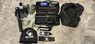 Pistola y equipo de paintball BT Delta ligeramente usados  Foto 1 de 4