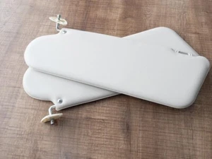 for MERCEDES W110 INTERIOR SUNVISOR CLİPS SET CREAM COLOR - Picture 1 of 9
