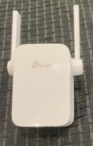TP-Link RE105 300Mbps Universal WiFi Range Extender Repeater Booster - Bild 1 von 8