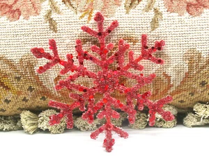 ADORNO COPO DE NIEVE CORTE LÁSER Y BRILLO ROJO EXCELENCIA DE DISEÑO 5,5 PULGADAS - Imagen 1 de 6