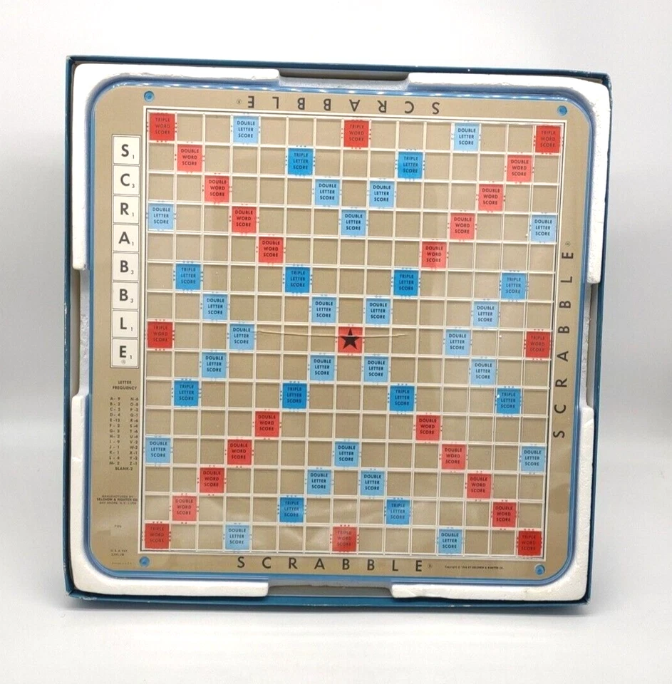 Vtg Scrabble Deluxe Edition Rotating Turntable S&R 1977 Complete Family Fun READ - Image 1 of 4