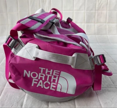 Bolsa de viaje The North Face Base Camp rosa bidireccional  Foto 1 de 4